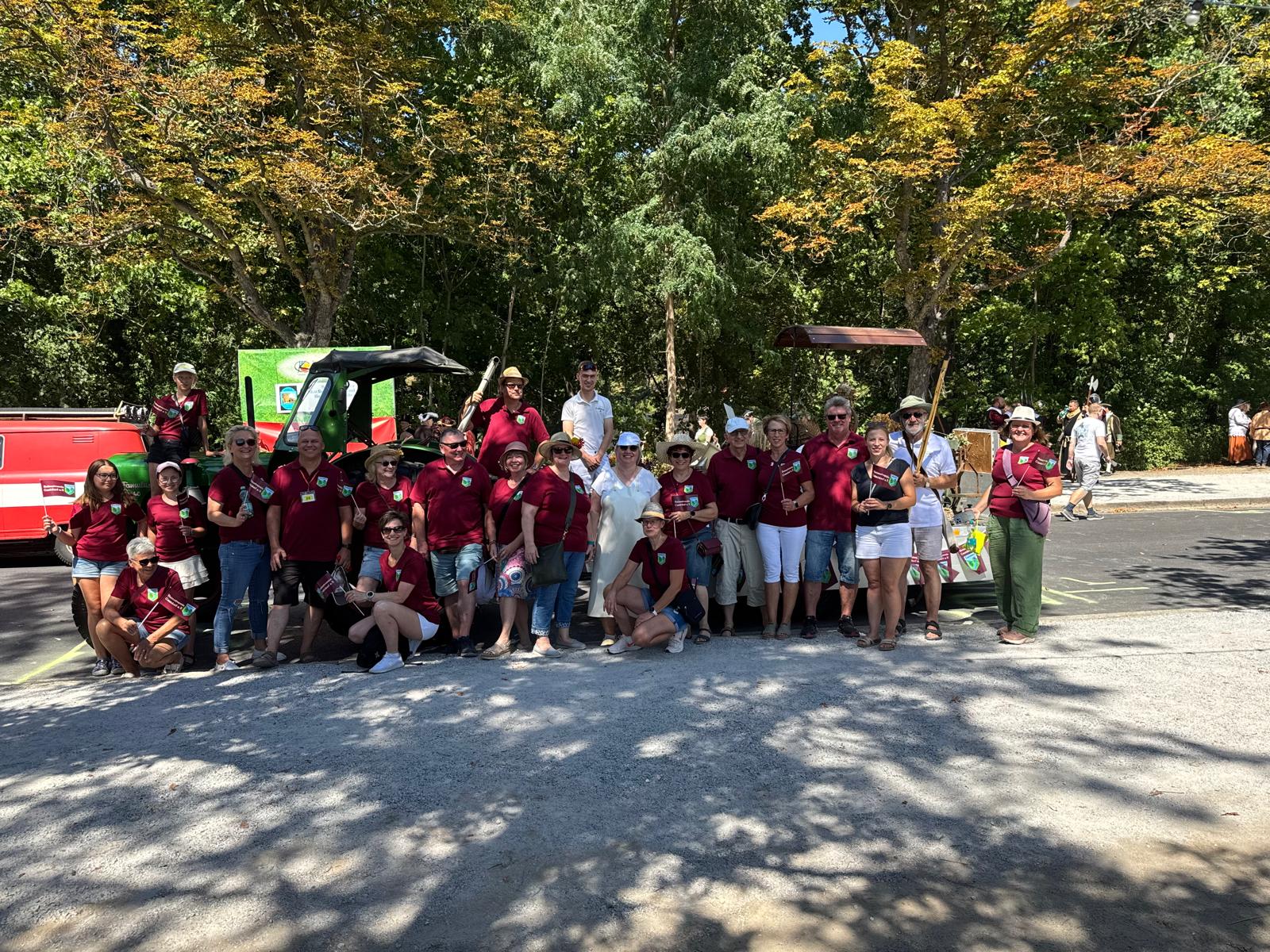 Gruppenfoto vor dem Umzug