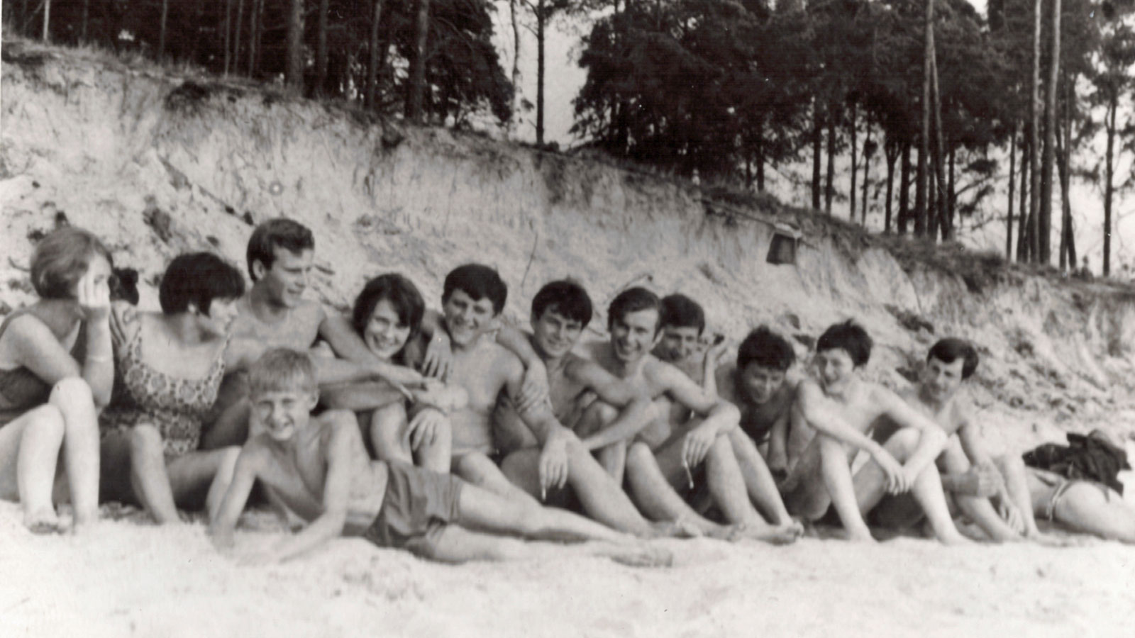 FDJ-Gruppe 1969 beim Badeausflug am Stausee